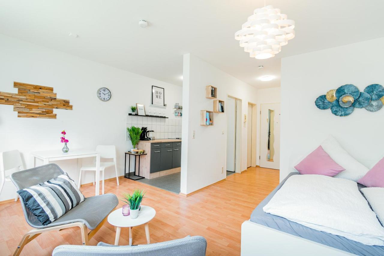 Helles Apartment In Top-Lage Mit Parkplatz Magdeburg Eksteriør billede